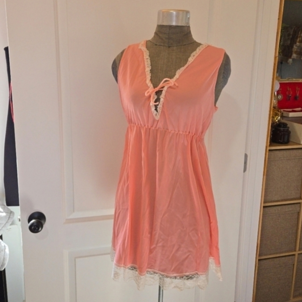 Vintage 80s? Pink Nylon Lace Trim Babydoll Nightgown, Size S, See Description